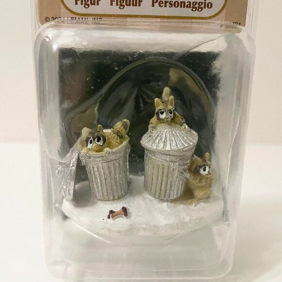 Vtg 2004 Lemax Trash Bandits Christmas Village Figurine Raccoons - Picture 16 of 16